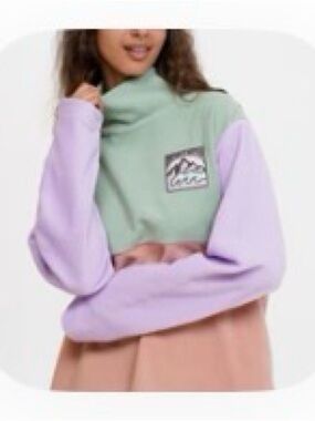Notice the Reckless North Peak Colorblock Turtleneck Fleece NWOT